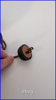 Aladdin G-187 Uranium Glass Alacite Leaf Pattern Lamp UV Reactive Glows 1939