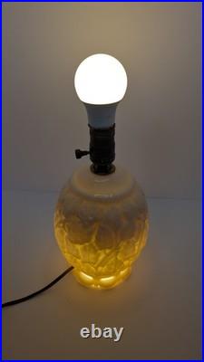 Aladdin G-187 Uranium Glass Alacite Leaf Pattern Lamp UV Reactive Glows 1939