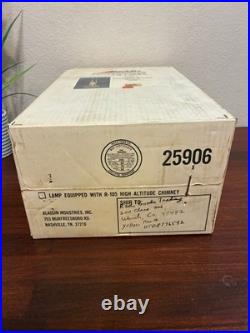 Aladdin Genie II Incandescent Oil Lamp NEW(2)