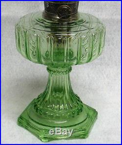 Aladdin Green Cathedral Model B Nu-Type Kerosene Mantle Lamp Ca. 1934