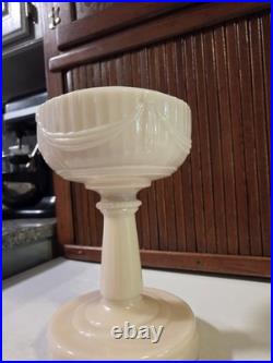 Aladdin Ivory Alacite Tall Lincoln Drape Glass Oil Lamp