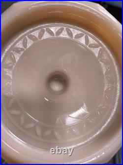 Aladdin Ivory Alacite Tall Lincoln Drape Glass Oil Lamp