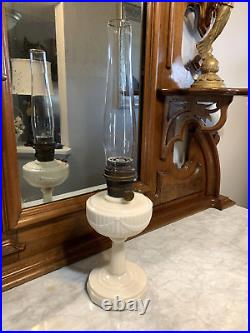 Aladdin Ivory Model B Alacite Glass Kerosene or Oil Lamp Vintage