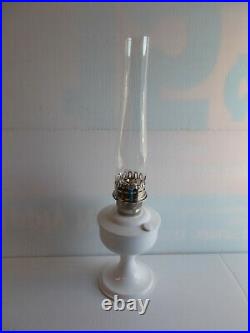 Aladdin Kerosene Aluminum Powder Coated White Wedding Table Lamp #100011065