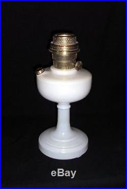 Aladdin Kerosene Oil Lamp White Simplicity B-30 with Nashville B Burner