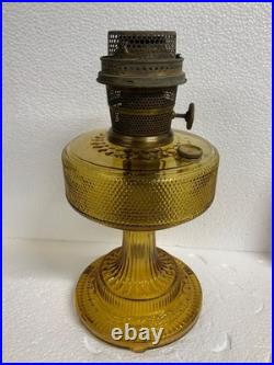 Aladdin Kerosene oil lamp 106 Amber Colonial glass is excellent used B burner