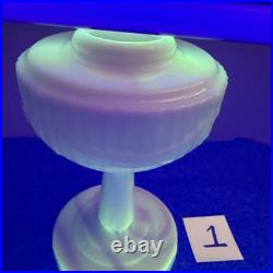 Aladdin Lamp Alacite Lincoln Drape Base Glass Original Vintage Uranium Glow