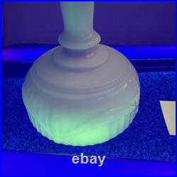 Aladdin Lamp Alacite Lincoln Drape Base Glass Original Vintage Uranium Glow