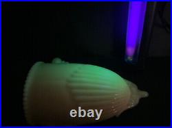 Aladdin Lamp Co Alacite wall pocket UV glows uranium glass RARE HTF item