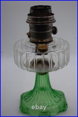 Aladdin Lamp Corinthian Clear On Green With Globe And Wick Cleaner Fluorescent G
