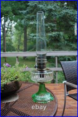 Aladdin Lamp Corinthian Clear On Green With Globe And Wick Cleaner Fluorescent G