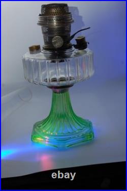Aladdin Lamp Corinthian Clear On Green With Globe And Wick Cleaner Fluorescent G