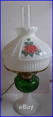 Aladdin Lamps 2004 Christmas/Holiday Lamp with Poinsettia Shade