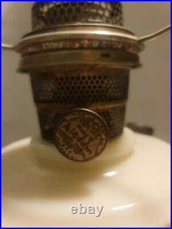 Aladdin Lincoln Drape Alacite Oil Lamp Nu-Type Mod B Burner Lock Globe NO Shade