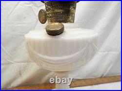 Aladdin Lincoln Drape Nu-Type B Mantle Lamp Alacite Glass New Formula Kerosene D