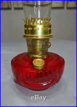 Aladdin Lincoln Drape Ruby Red Glass Kerosene Oil Shelf Bracket Lamp Font