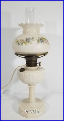 Aladdin Lincoln drape cream alacite glass oil lamp with shade electrified vtg