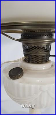 Aladdin Lincoln drape cream alacite glass oil lamp with shade electrified vtg