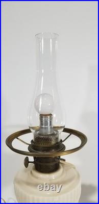 Aladdin Lincoln drape cream alacite glass oil lamp with shade electrified vtg