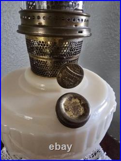 Aladdin Mod B Uranium Alacite Lincoln Drape Milk Glass Kerosene Oil Lamp Vintage