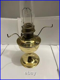 Aladdin Model 23 Brass Kerosene Oil Lamp Twist Lock Chimney