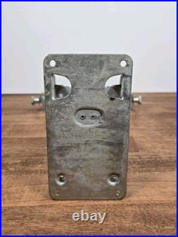 Aladdin Model 23 Caboose Kerosene Oil Lamp with Shade And Wall Mount