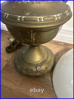 Aladdin Model 7 Kerosene Brass Table Lamp with Original Tripod