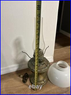 Aladdin Model 7 Kerosene Brass Table Lamp with Original Tripod
