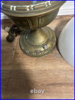 Aladdin Model 7 Kerosene Brass Table Lamp with Original Tripod