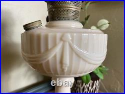 Aladdin Model B-75 Tall Lincoln Drape Kerosene Oil Lamp withModel B Burner Pre War