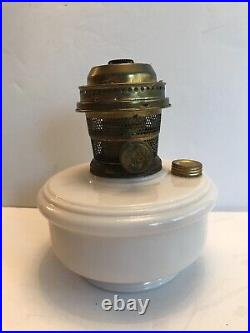 Aladdin Model B Alacite Font Oil Lamp, Kerosene Shelf Table Lamp