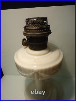 Aladdin Model B Alacite Lincoln Drape Milk Glass Kerosene Oil Lamp 13 Vintage