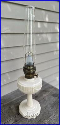 Aladdin Model B Alacite Lincoln Drape Milk Glass Kerosene Oil Lamp Vintage