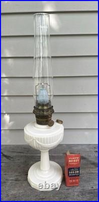 Aladdin Model B Alacite Lincoln Drape Milk Glass Kerosene Oil Lamp Vintage