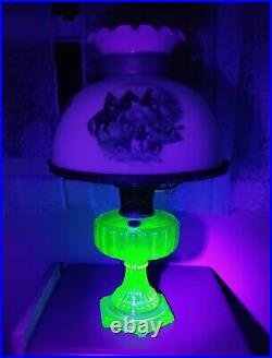 Aladdin Model B Cathedral Oil or Electric Lamp Green Uranium Vaseline Glass 1934