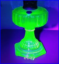 Aladdin Model B Cathedral Oil or Electric Lamp Green Uranium Vaseline Glass 1934