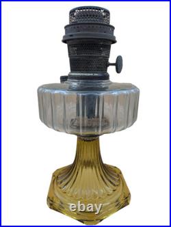 Aladdin Model B Corinthian Oil Lamp Clear/Amber Original Burner Excellent