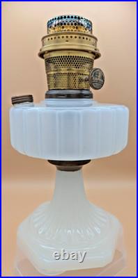 Aladdin Model B Corinthian Oil Lamp-White Moonstone-Original Burner-Excellent