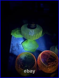 Aladdin Model B Uranium Glass Oil Lamp Green Base Hexagonal Ribbed Design