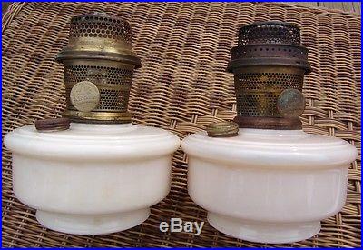 Aladdin Nu-Type B Cream Alacite Ring Foot Glass Font Lamp Oil Lot VTG Moonstone