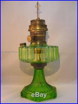 Aladdin Nu-Type Model B-102 green glass kerosene lamp, satin quilted green shade