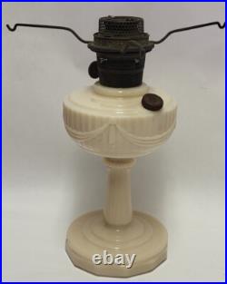 Aladdin Nu-Type Model B Alacite Kerosene Oil Lamp