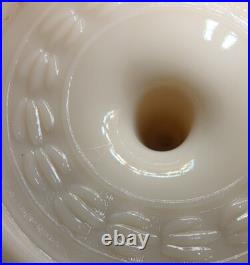 Aladdin Nu-Type Model B Alacite Kerosene Oil Lamp