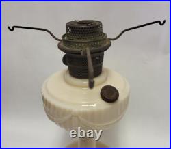 Aladdin Nu-Type Model B Alacite Kerosene Oil Lamp