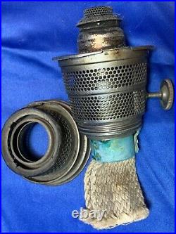 Aladdin Nu-Type Model B Ivory Alacite Glass oil lamp with chimney 25 Kerosene