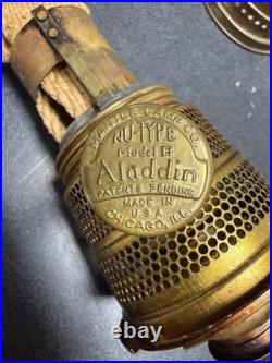 Aladdin Oil Burning Lamp Model B Mantle Lamp Co Made In Chicago IL