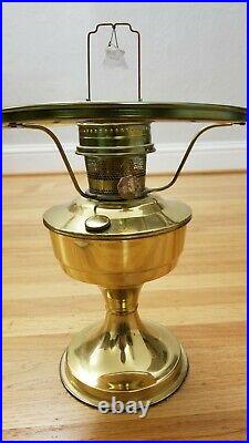 Aladdin Oil Kerosene Lamp Model 23 Looks Unused Beautiful Condition Shade Burner