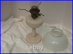 Aladdin Oil Lamp 1940 Alacite glass Tall Lincln drape B Burner shade Au chimney