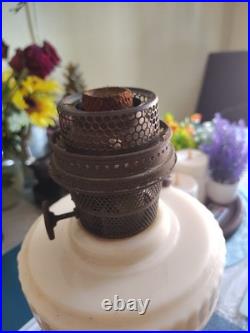 Aladdin Oil Lamp Lincoln Drape, Antique NuType Model B. Cream Alacite