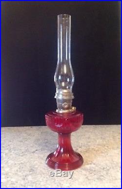 Aladdin Oil Lamp Lincoln Drape Short Ruby Red Excellent Condition 1979